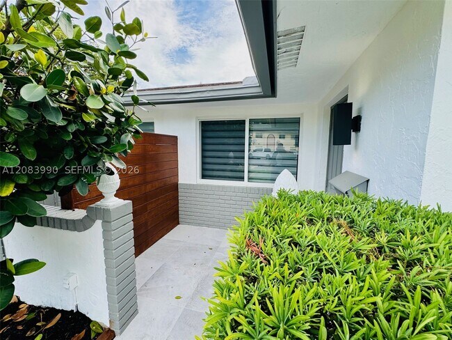 Foto del edificio - 3665-3667 NW 17th 3667