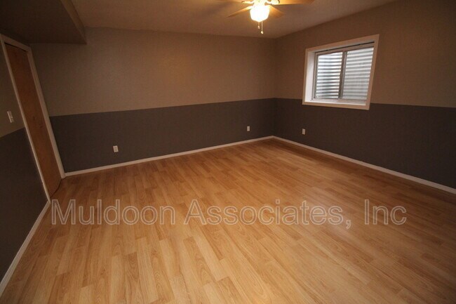 Building Photo - 6724 Lost Springs Dr