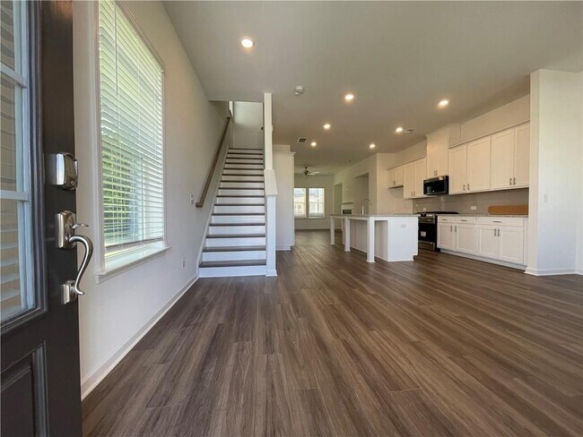 Foto del edificio - 1597 Tilden Ct