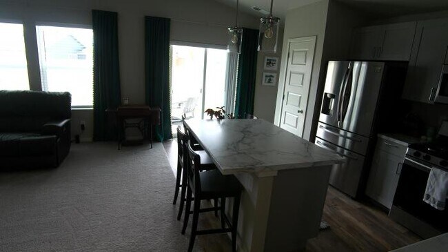 Foto del edificio - 3 bedroom in Ault CO 80610