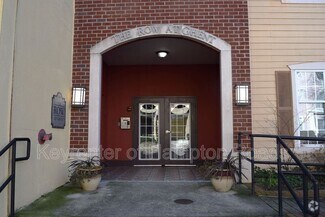 Building Photo - 1400 Granby St