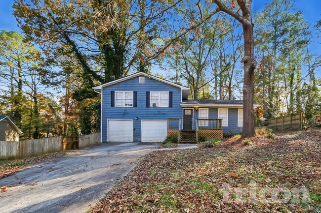 Building Photo - 847 Raintree Way SE