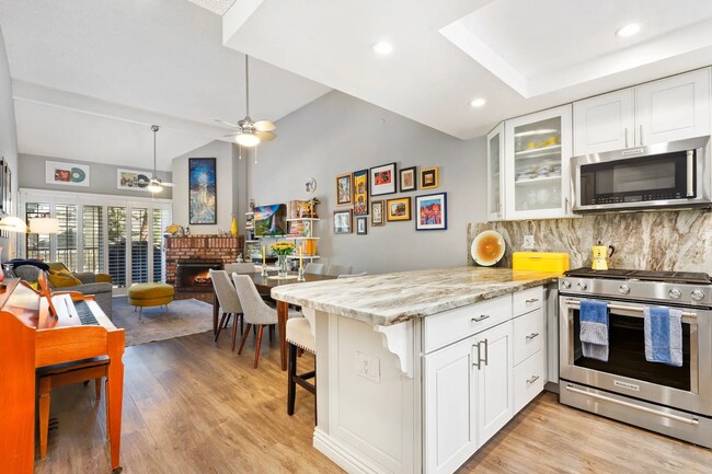 Foto del edificio - 16962 Westwood Ln