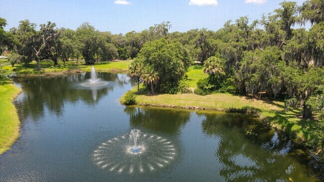 Foto del edificio - 5120 Manorwood Dr