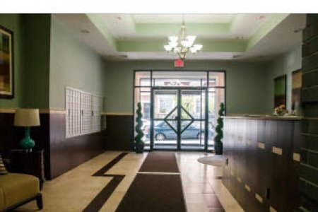 Lobby - 809 22nd St