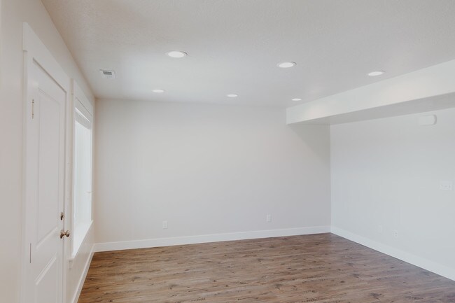 Living Area - 182 E 2440 N