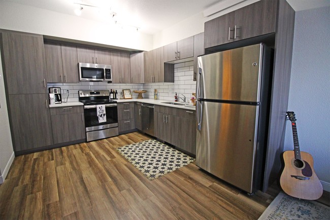 Foto del edificio - 417 E Fremont St