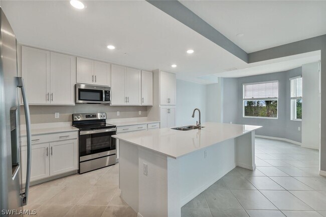 Building Photo - 14141 Heritage Landing Blvd