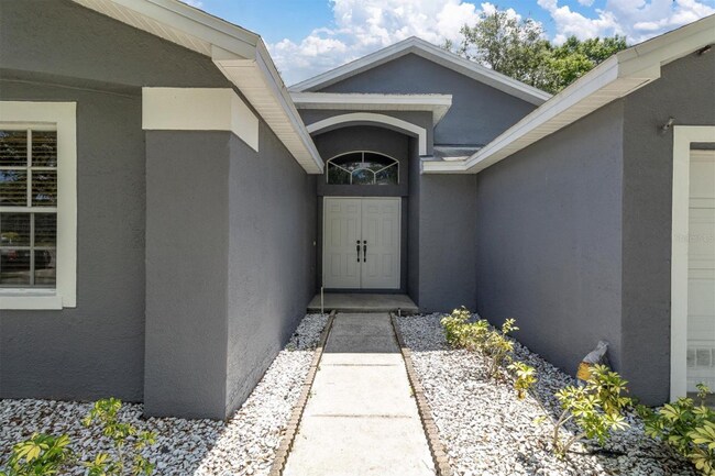 Foto del edificio - 5204 New Brittany Ln