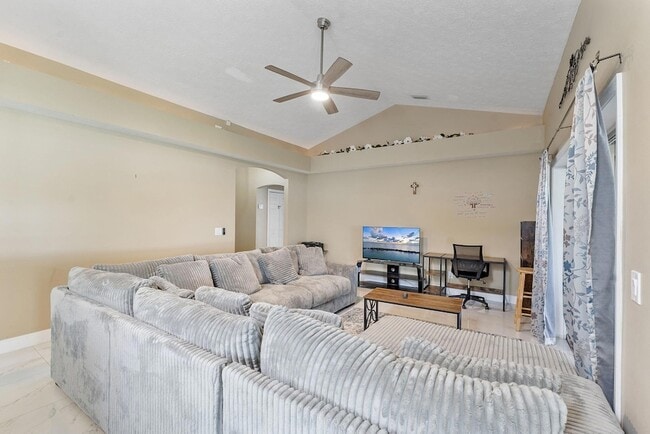 Foto del edificio - 1622 SW Realty St