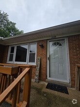Building Photo - 1645 White Dr