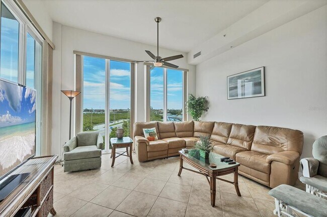 Foto del edificio - 1375 Beach Rd