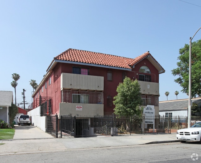 Building Photo - Delano Townhomes