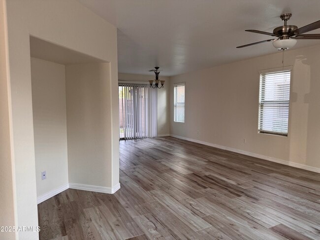 Foto del edificio - 1879 S Tucana Ln