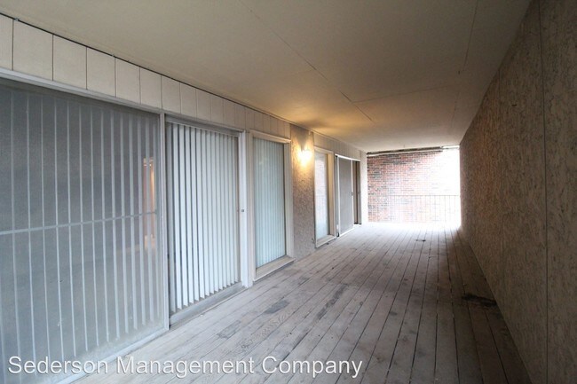 Building Photo - 4455 JEFFERSON St