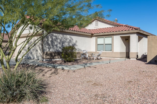 Building Photo - 3016 W White Feather Ln