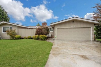 Building Photo - 18007 113th Ave SE