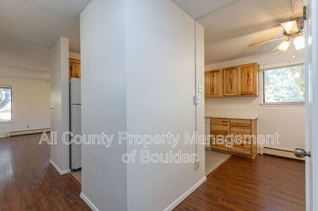 Foto del edificio - 8011 Countryside Park