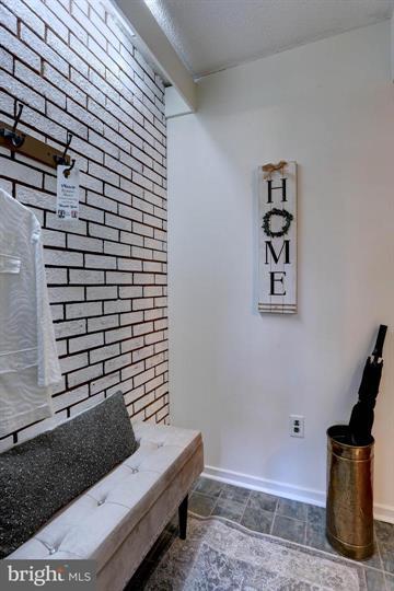 Building Photo - 5639 Harpers Farm Rd