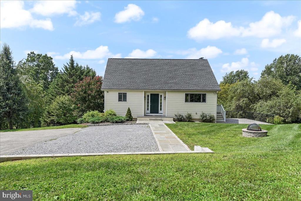 Foto principal - 619 E Hillendale Rd