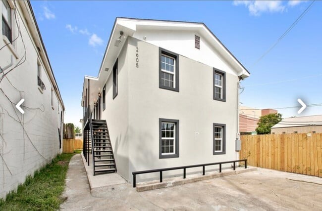 Building Photo - 2605 Washington Ave