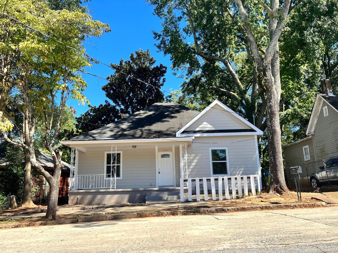 Photo - 960 Dewey St SW (Atlanta, GA)