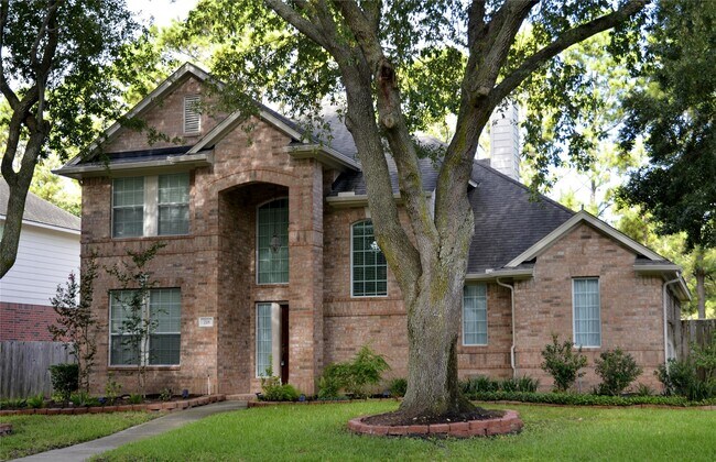 Foto del edificio - 218 Heathbrook Ln