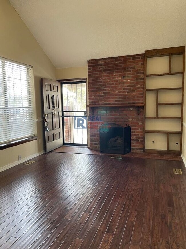 Building Photo - 2783 W Long Dr