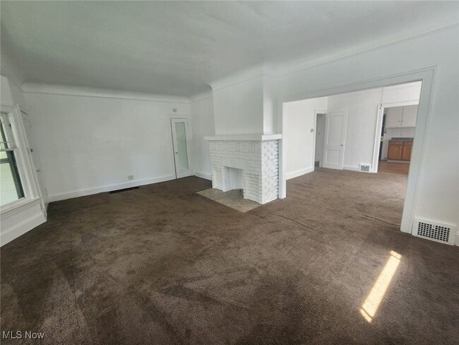 Building Photo - 3247 E Overlook Rd