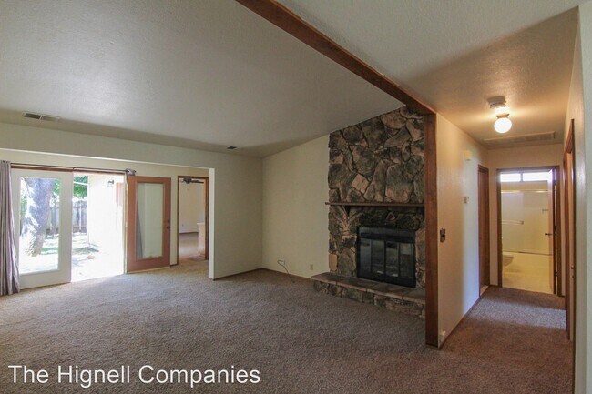 Building Photo - 3 br, 3 bath House - 1444 Arroyo Manor
