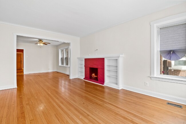 Building Photo - 4614 N Kasson Ave