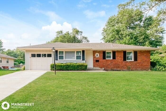 Foto principal - 505 S CHURCH CIR, OLATHE, KS 66061