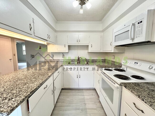 Foto del edificio - 623 Henderson St