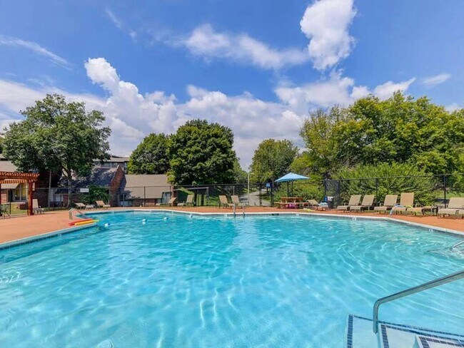 Foto del edificio - 8532 Madrid Ct