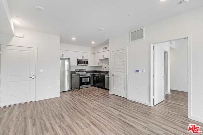 Foto del edificio - 3567 Chesapeake Ave