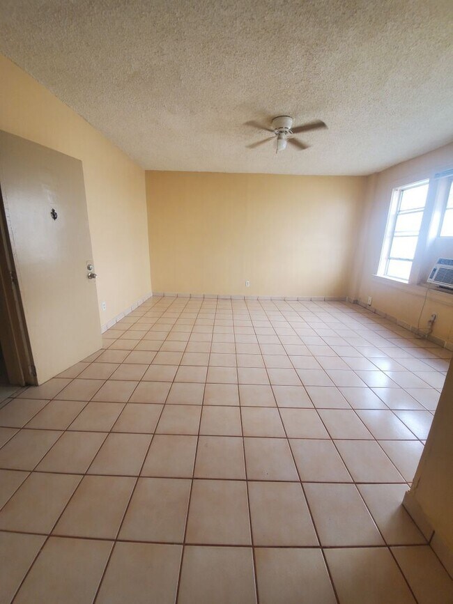 Foto del edificio - 1134 SW 4th St