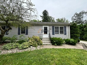 Building Photo - 139 Kabelin Ave