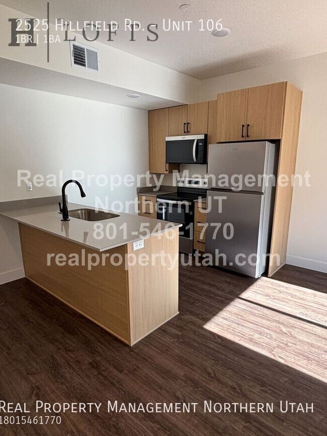 Building Photo - 2525 Hillfield Rd.-Unit 106