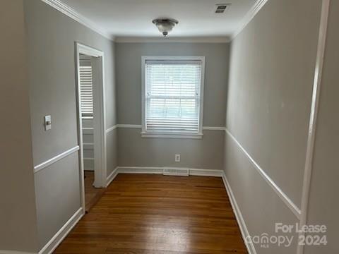 Building Photo - 2038 Lynnwood Dr