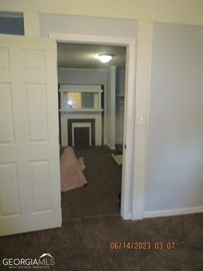 Building Photo - 4048 Kemper Ave