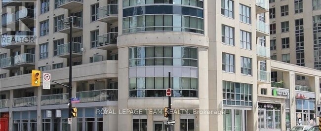 Photo du bâtiment - 242-2242 Rideau St