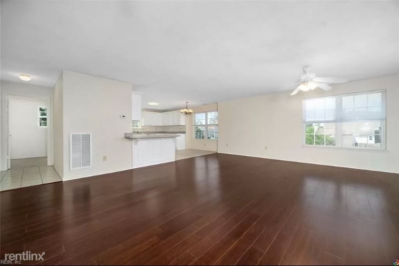 Primary Photo - 2557 Oconee Ave