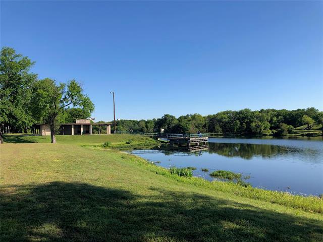 Building Photo - 3200 Lake Como Dr