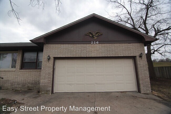 Building Photo - 3 br, 2 bath House - 226 7th Ave E
