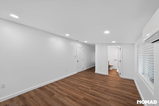 Building Photo - 1407 York Ave