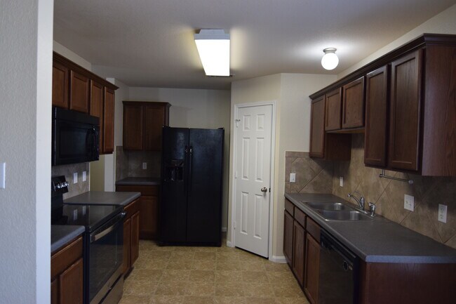 Foto del edificio - 6404 Griffith Loop