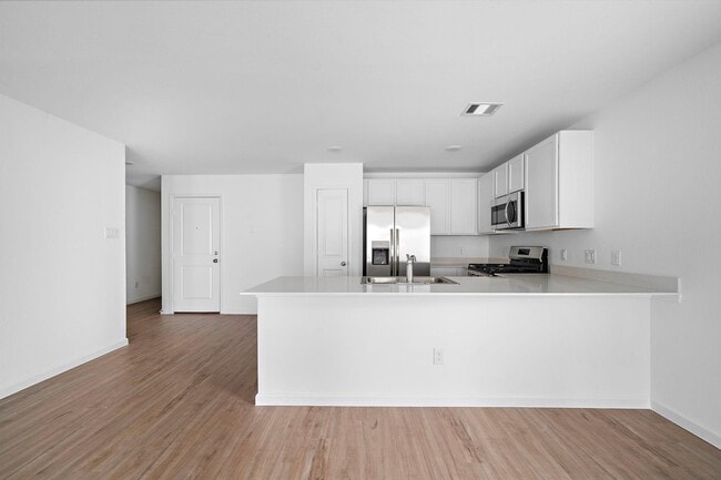 Building Photo - 27142 Breakaway Ln