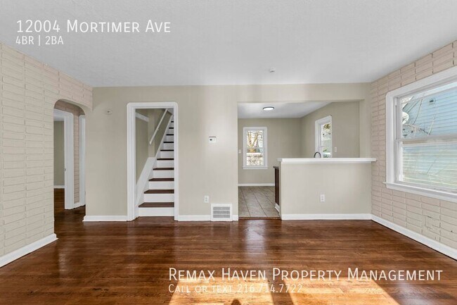 Foto del edificio - 12004 Mortimer Ave