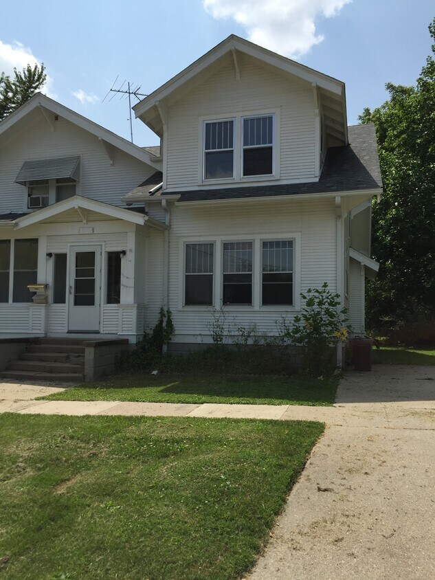 506 S 4th St, Knoxville, IA 50138 Townhome Rentals in Knoxville IA