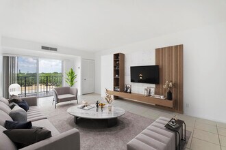 Building Photo - 1625 SE 10th Ave